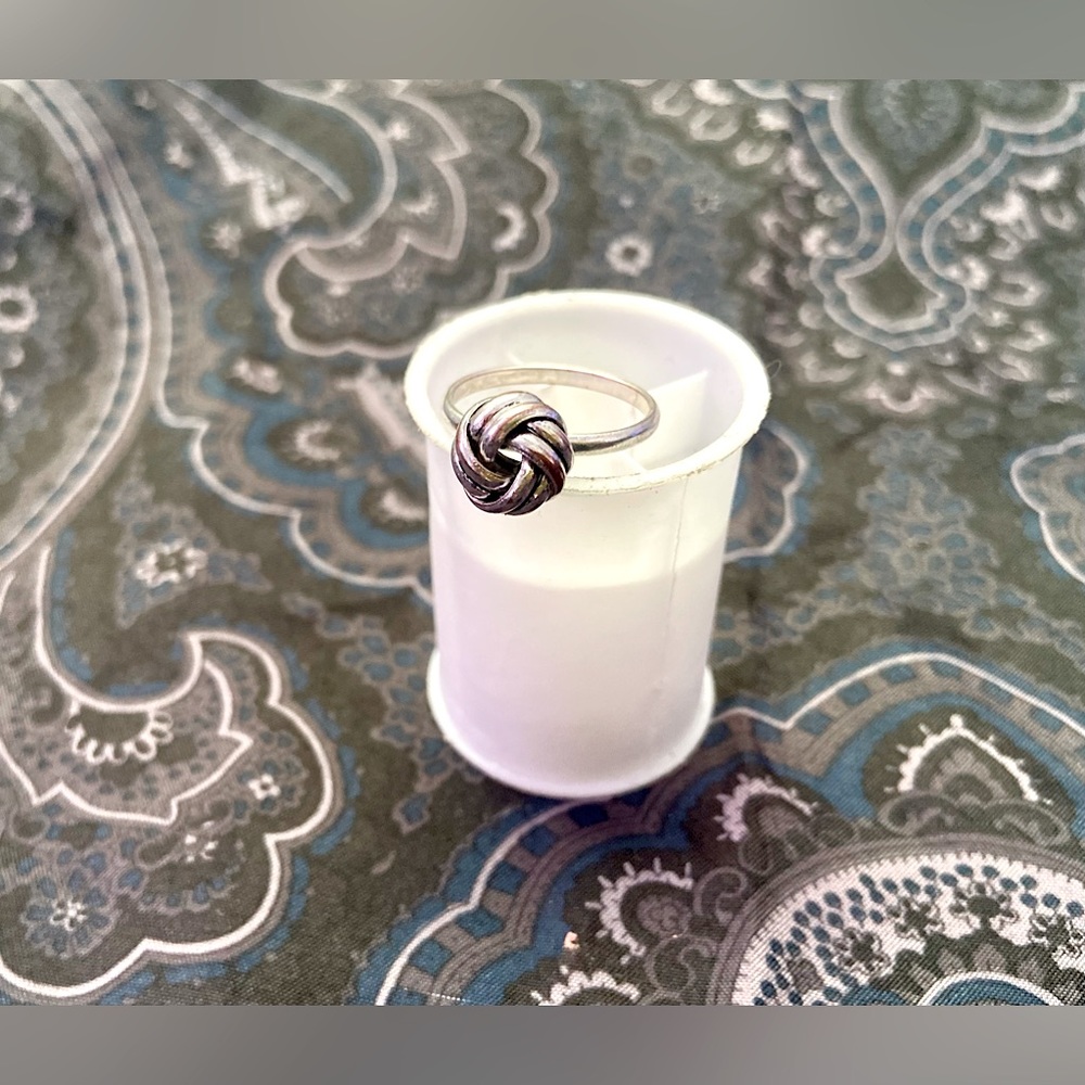 Silver Tone Knot Ring 7.5 — Renewed